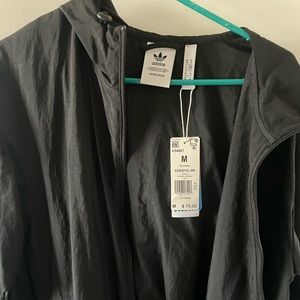 never worn still had the tag on it.